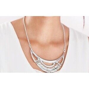 AVON Hammered Sunrise Necklace and Earring Giftset (Silvertone) ~ NEW!!!